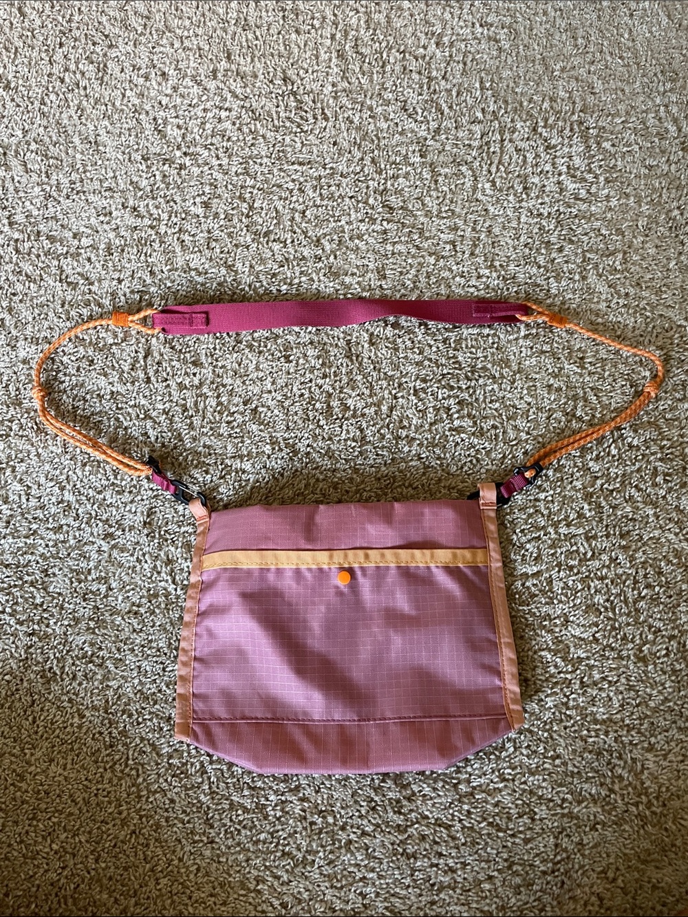 Cotopaxi crossbody bag - Picture 3 of 5